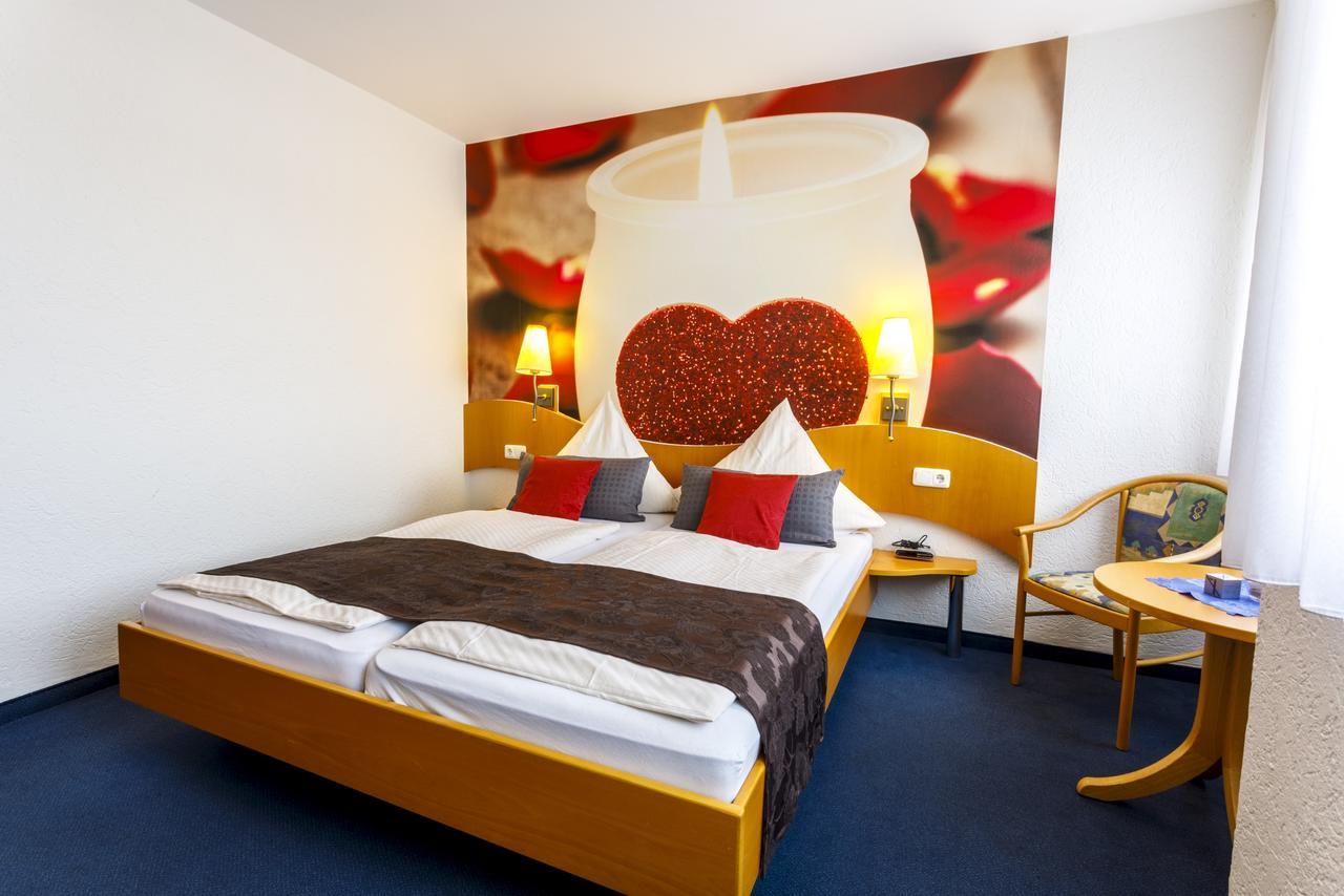 Hotel Rheingold غيرنسهايم المظهر الخارجي الصورة